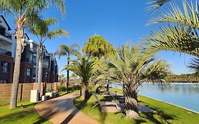 Luxury Beach Lagoon 1 Bedroom Apartment